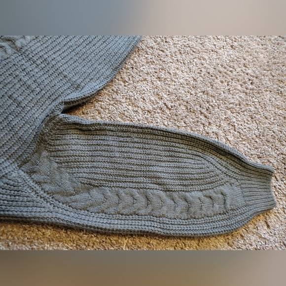 Zesica Turtleneck Chunky Cozy Gray Cable Knit Pullover Sweater Medium - Picture 6 of 11